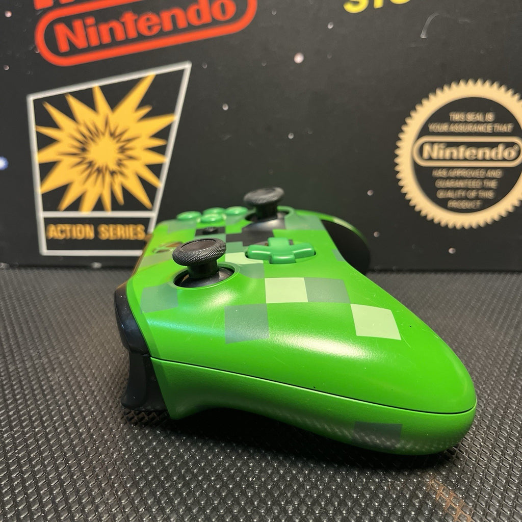 Microsoft Xbox One Limited Edition Minecraft Creeper Controller