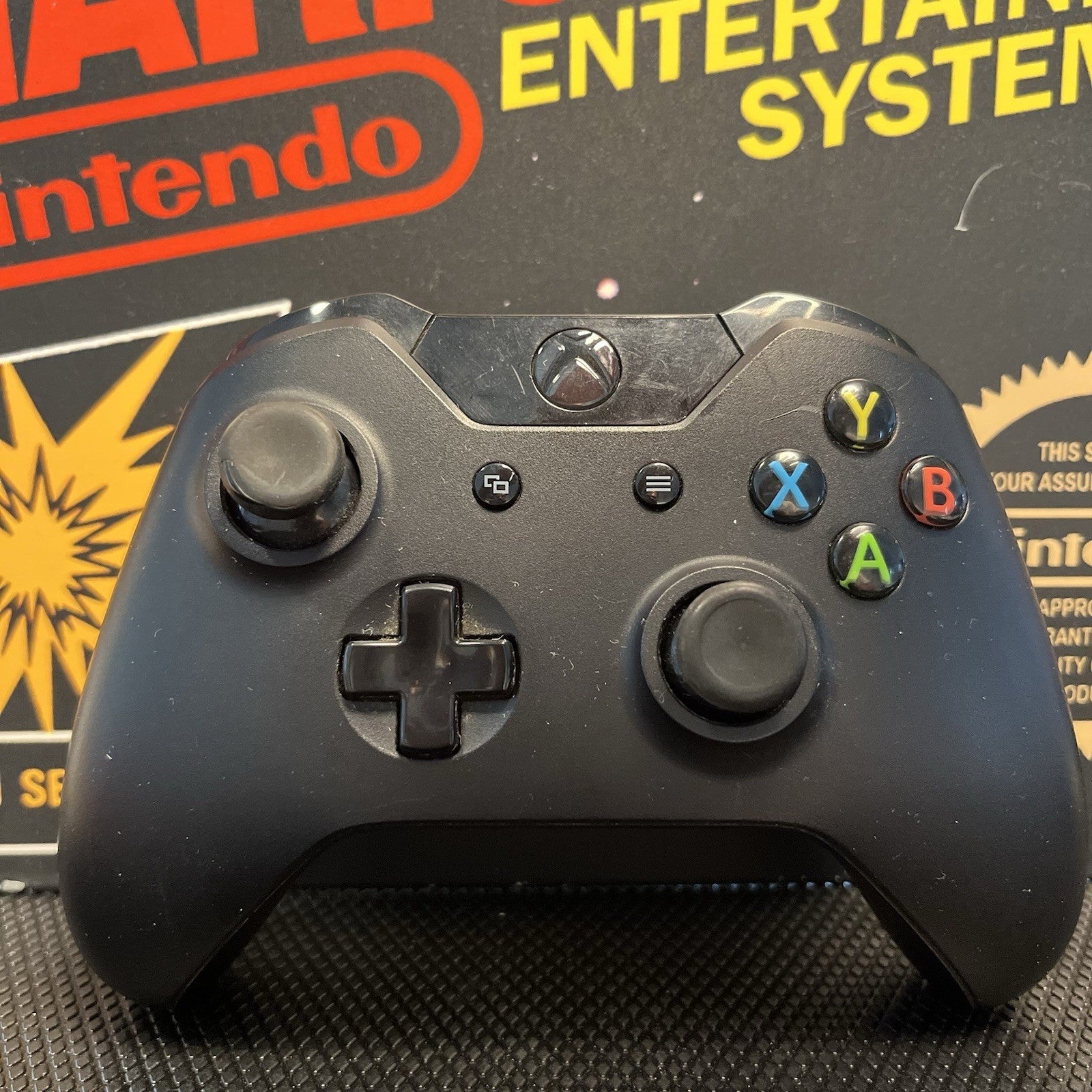 Microsoft Xbox One S 1681 W.Game Controller & Leads Console