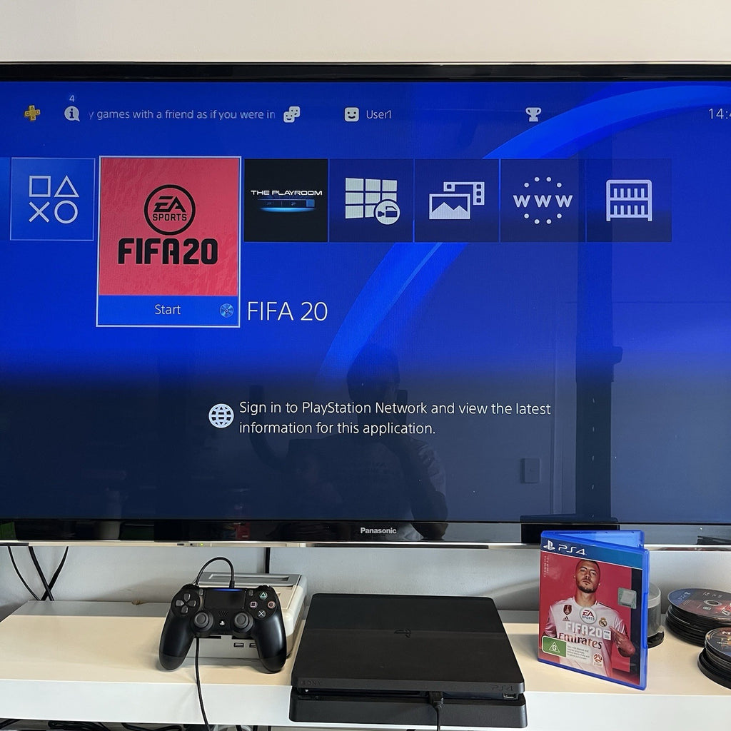 PlayStation 4 500GB Slim W.Game Controller & Leads Console