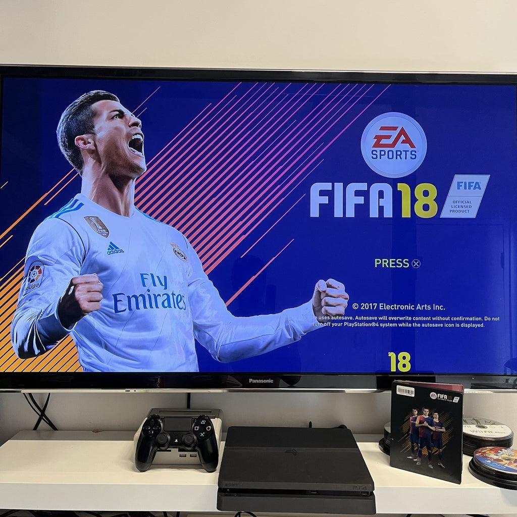 PlayStation 4 500GB Slim W.Game Controller & Leads Console
