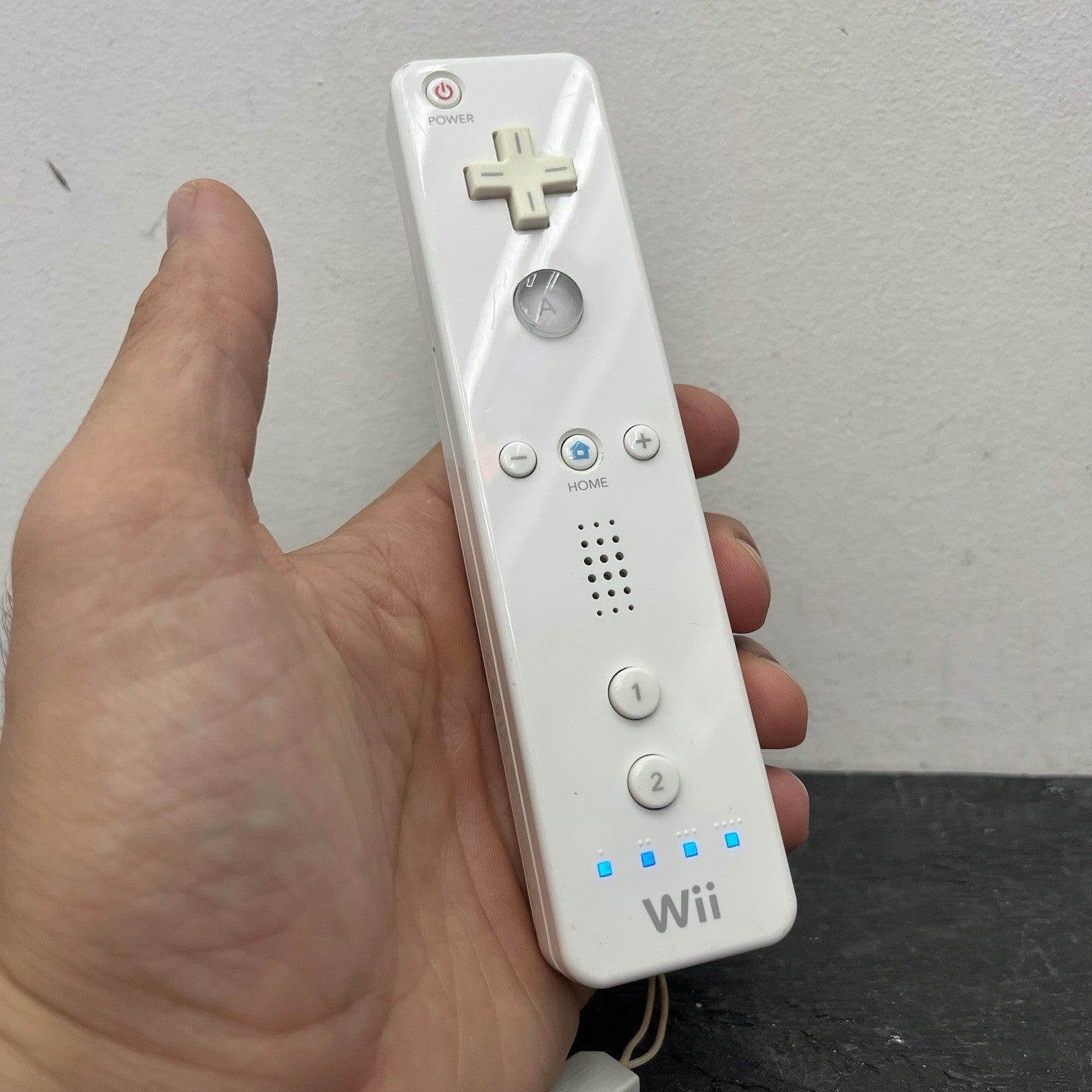 Nintendo Wii RVL-001 W. Games Controller & Leads Console