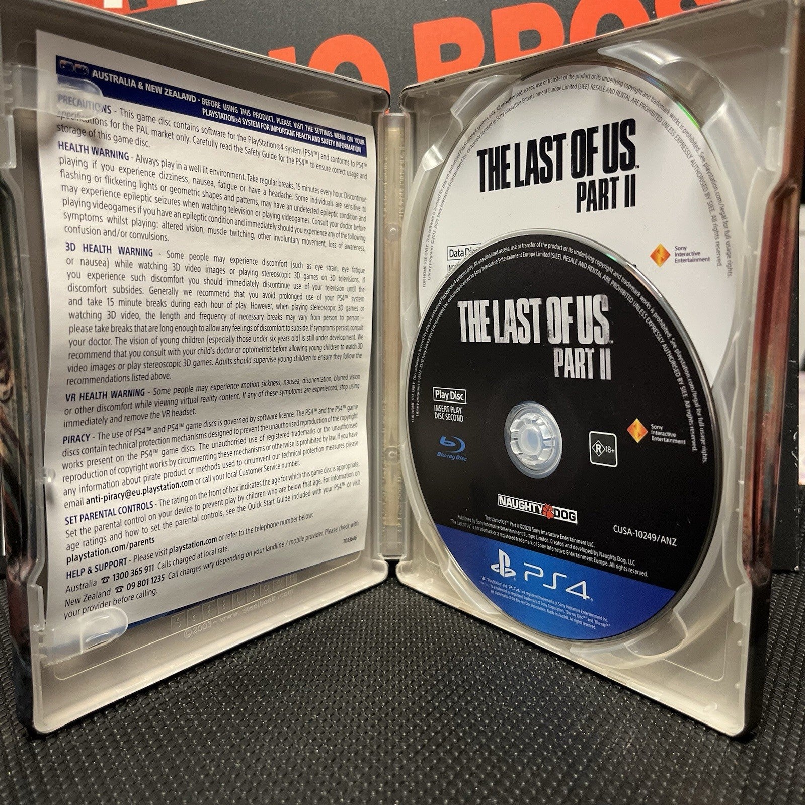 The Last Of Us Part 2 Steel Book & Game PlayStation 4