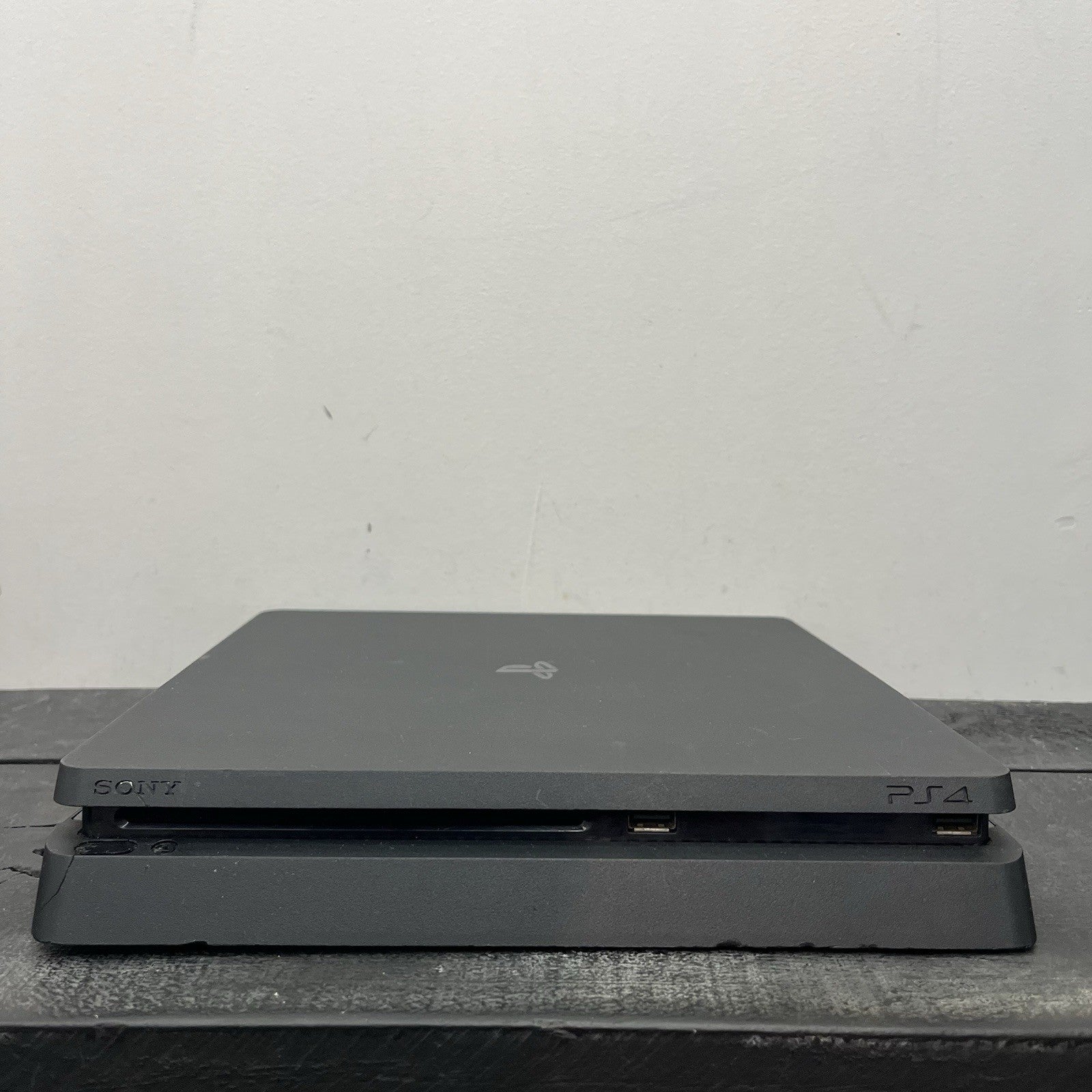 PlayStation 4 500GB Slim W.Game Controller & Leads Console