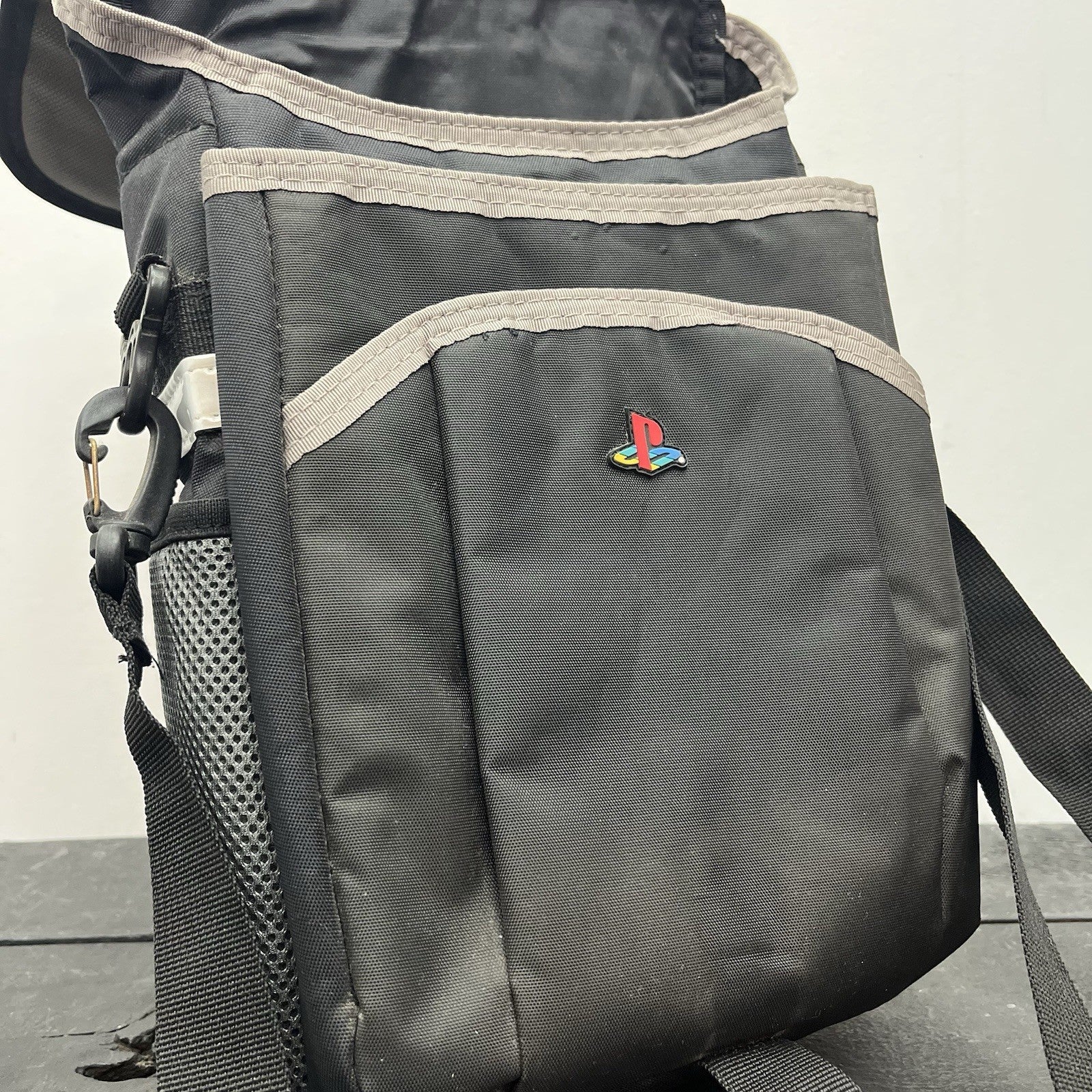 Sony PlayStation 2 Official RDS Travel Carry Bag Grey Black Blue Trim PS2 Logo