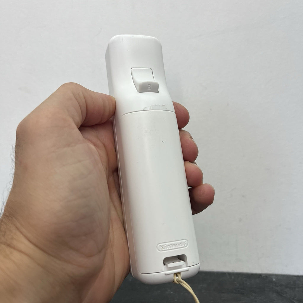 Nintendo Wii RVL-001 W. Games Controller & Leads Console