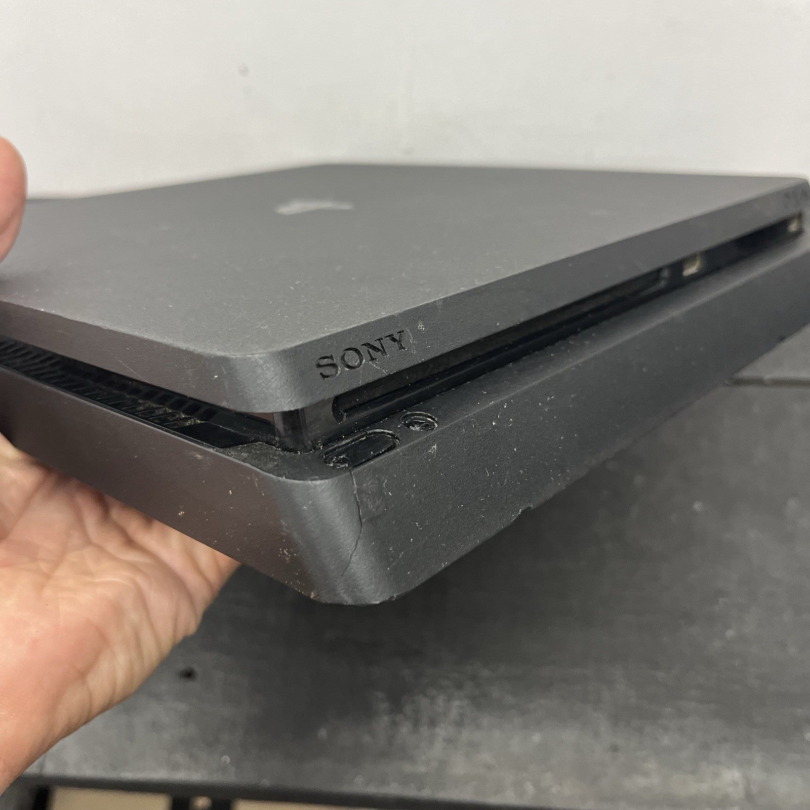 PlayStation 4 500GB Slim W.Game Controller & Leads Console