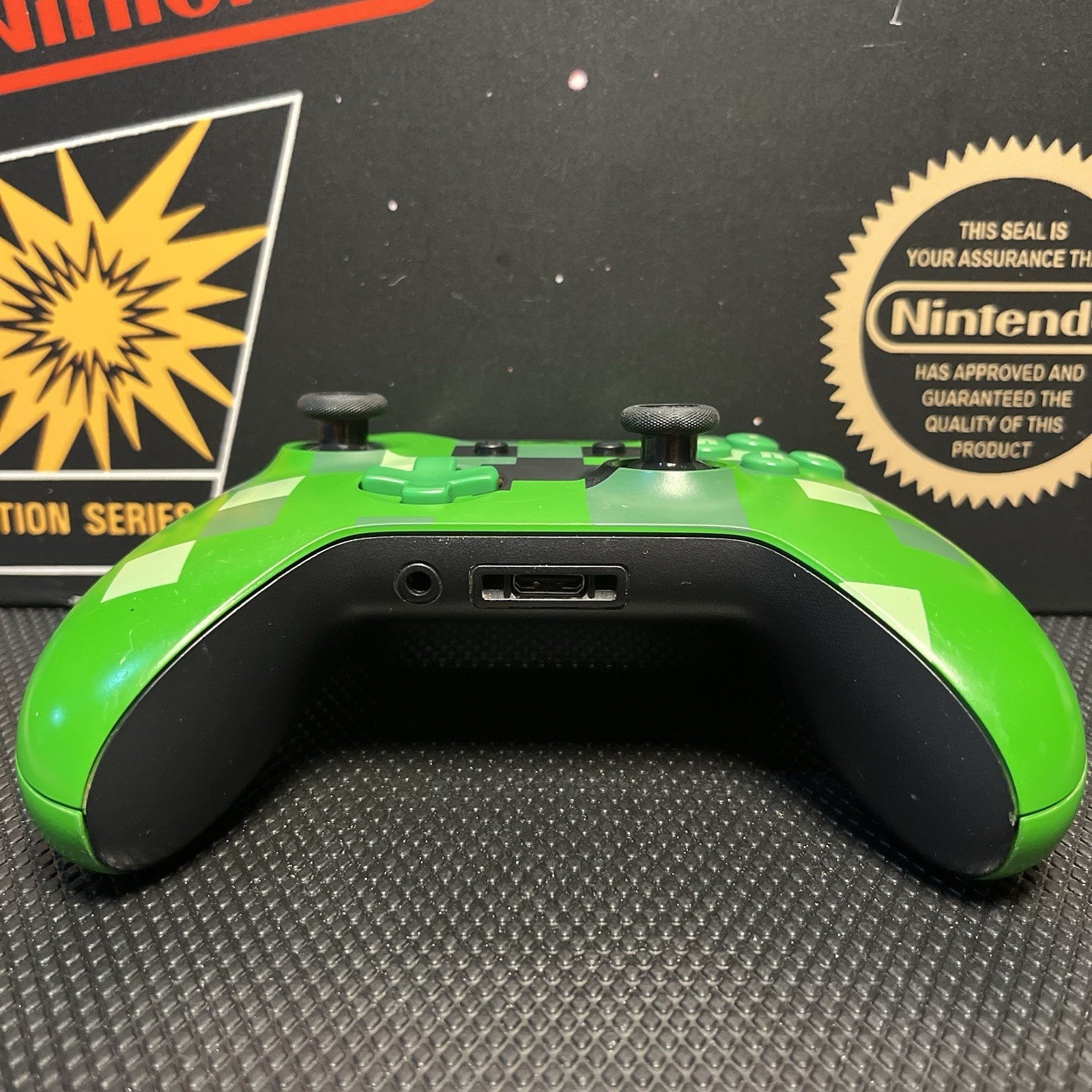 Microsoft Xbox One Limited Edition Minecraft Creeper Controller