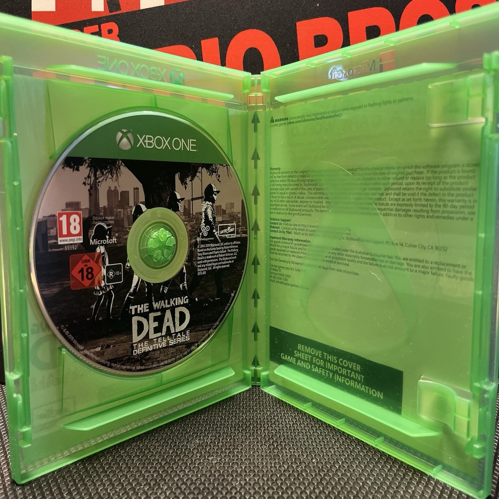 The Walking Dead The Telltale Definitive Series Xbox One