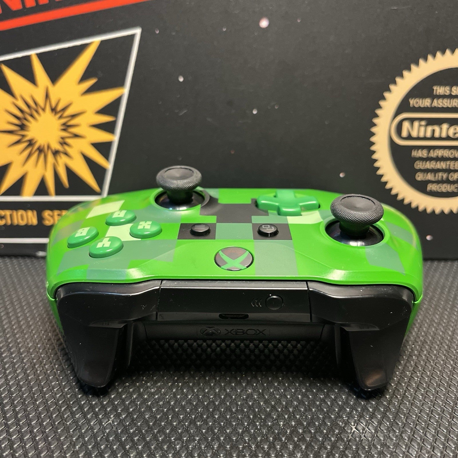 Microsoft Xbox One Limited Edition Minecraft Creeper Controller