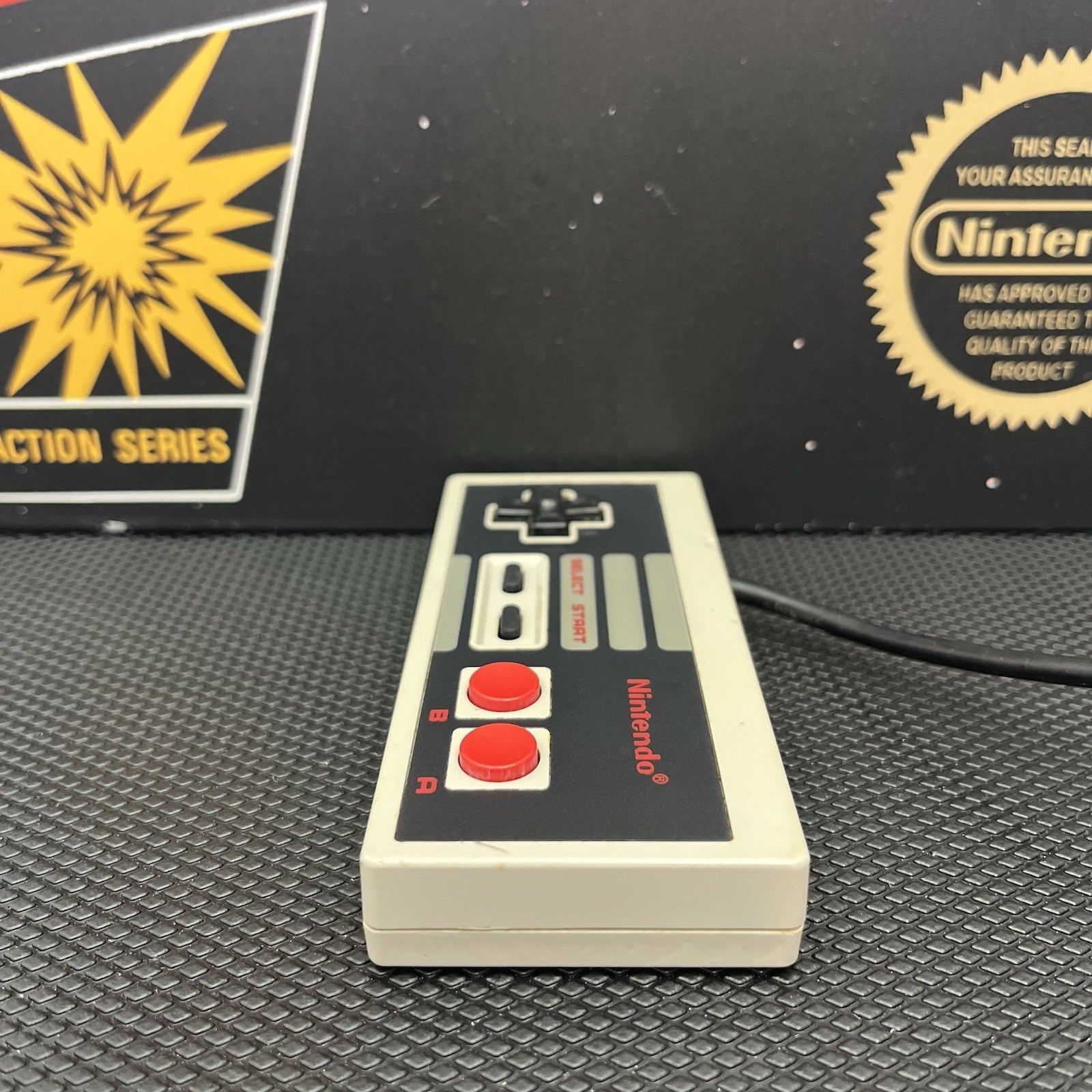 Official Nintendo Nes Controller