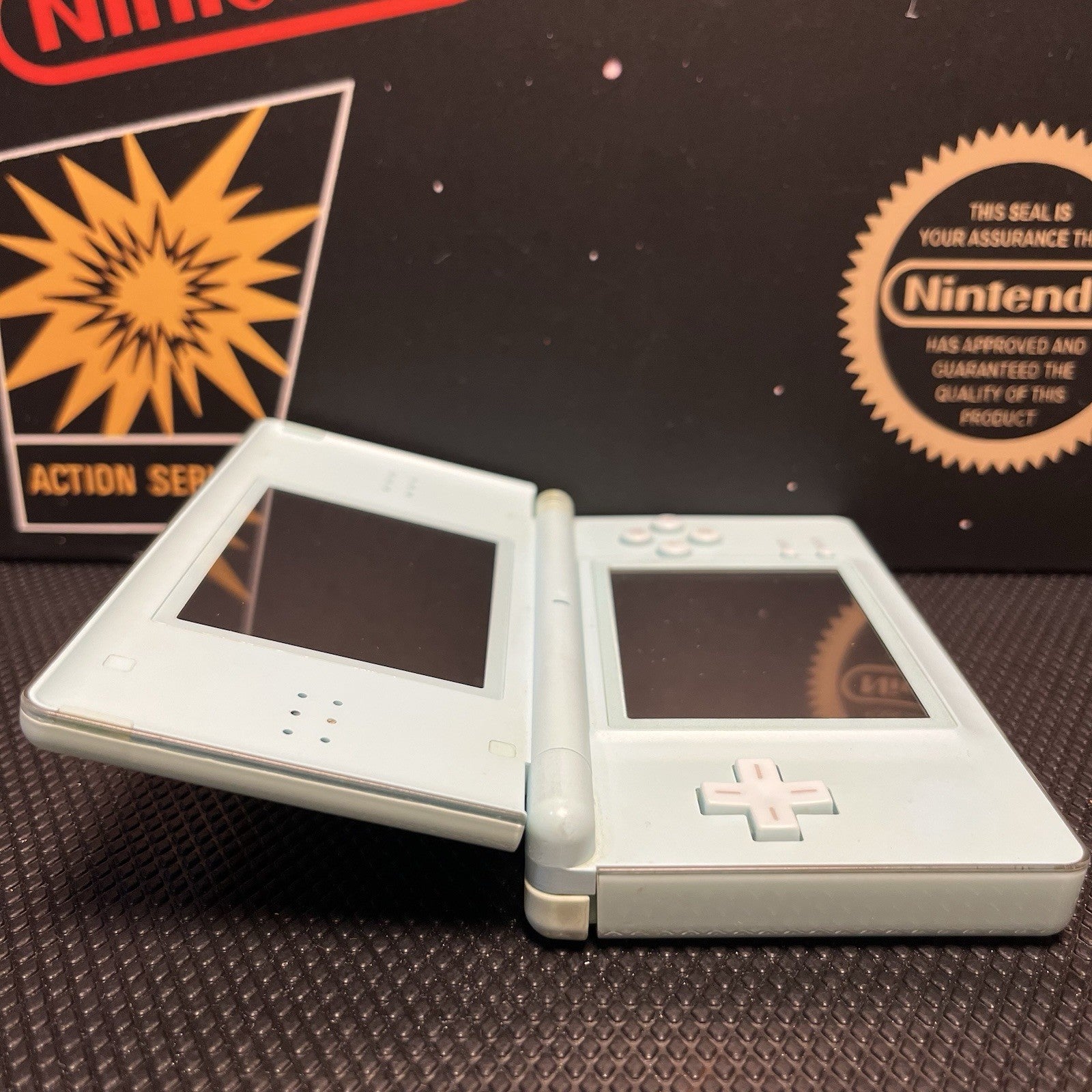 Nintendo DS Lite Console Ice Blue W.Charger Game