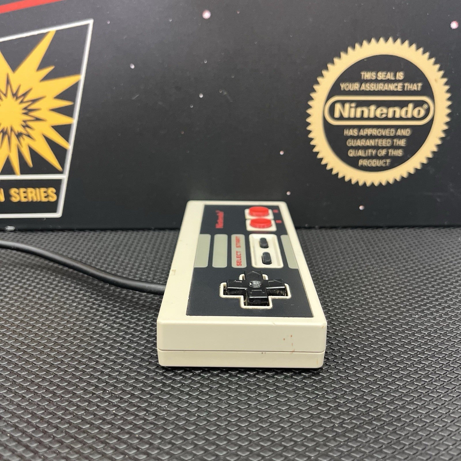 Official Nintendo Nes Controller