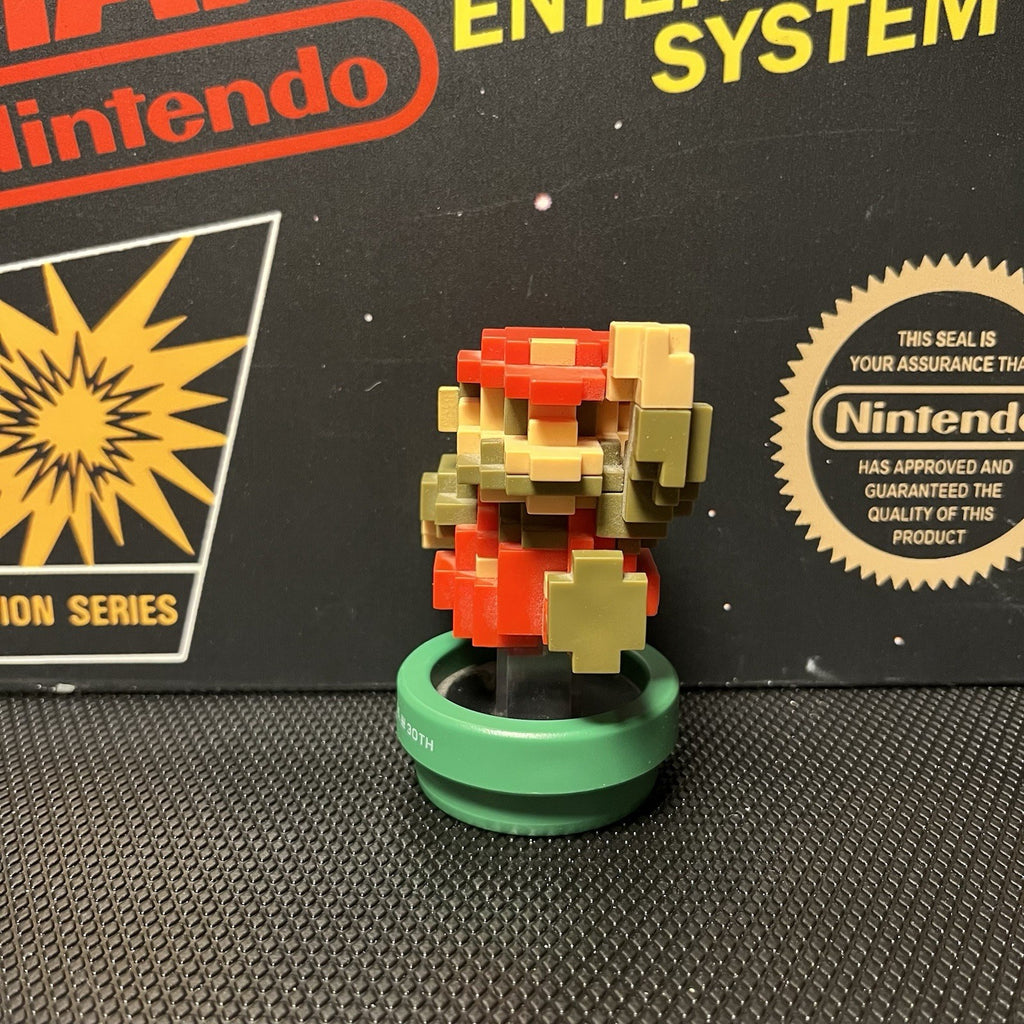 Super Mario Bos. 30th Anniversary Nintendo Amiibo Like New