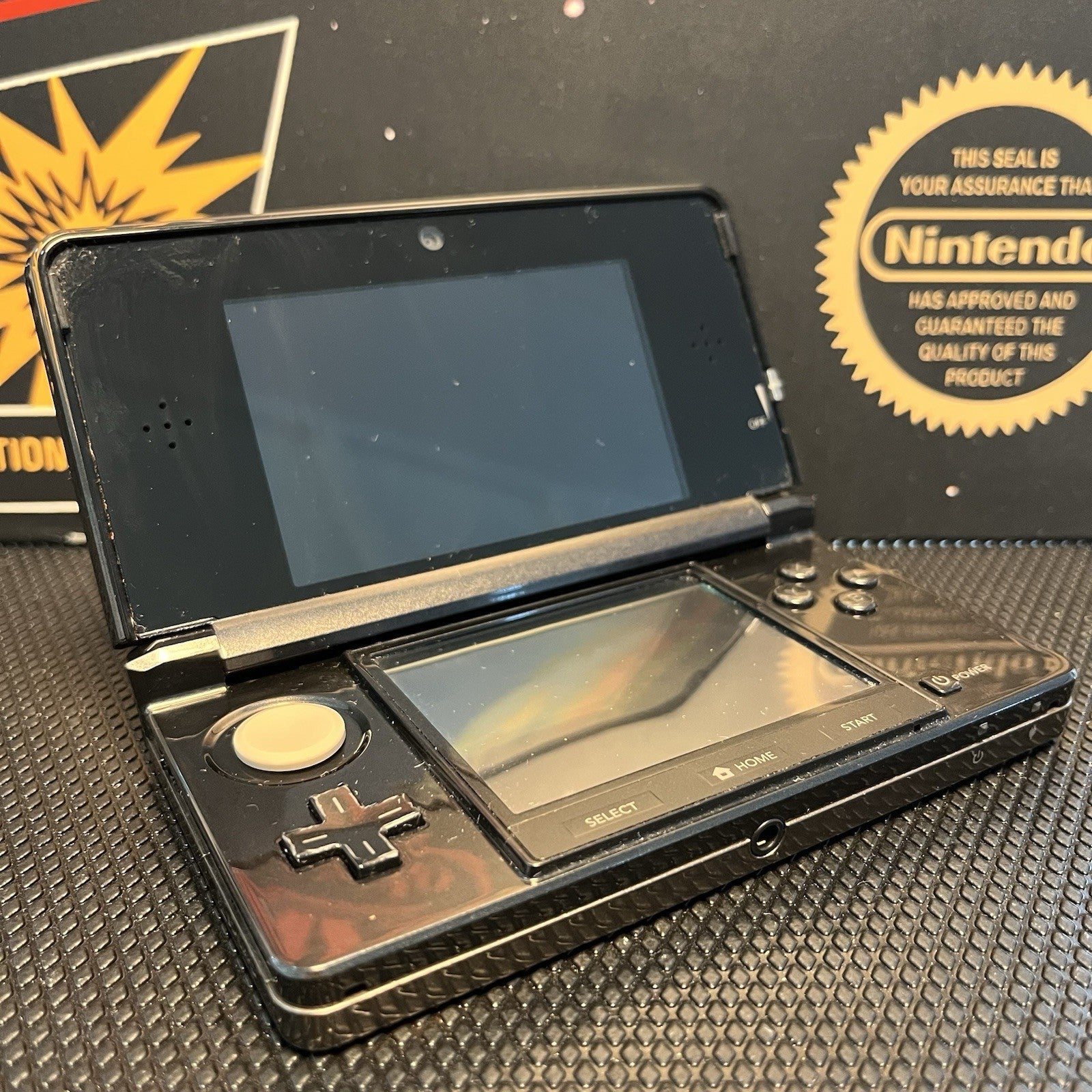 Nintendo 3DS Cosmos Black W.Game & Charger Console