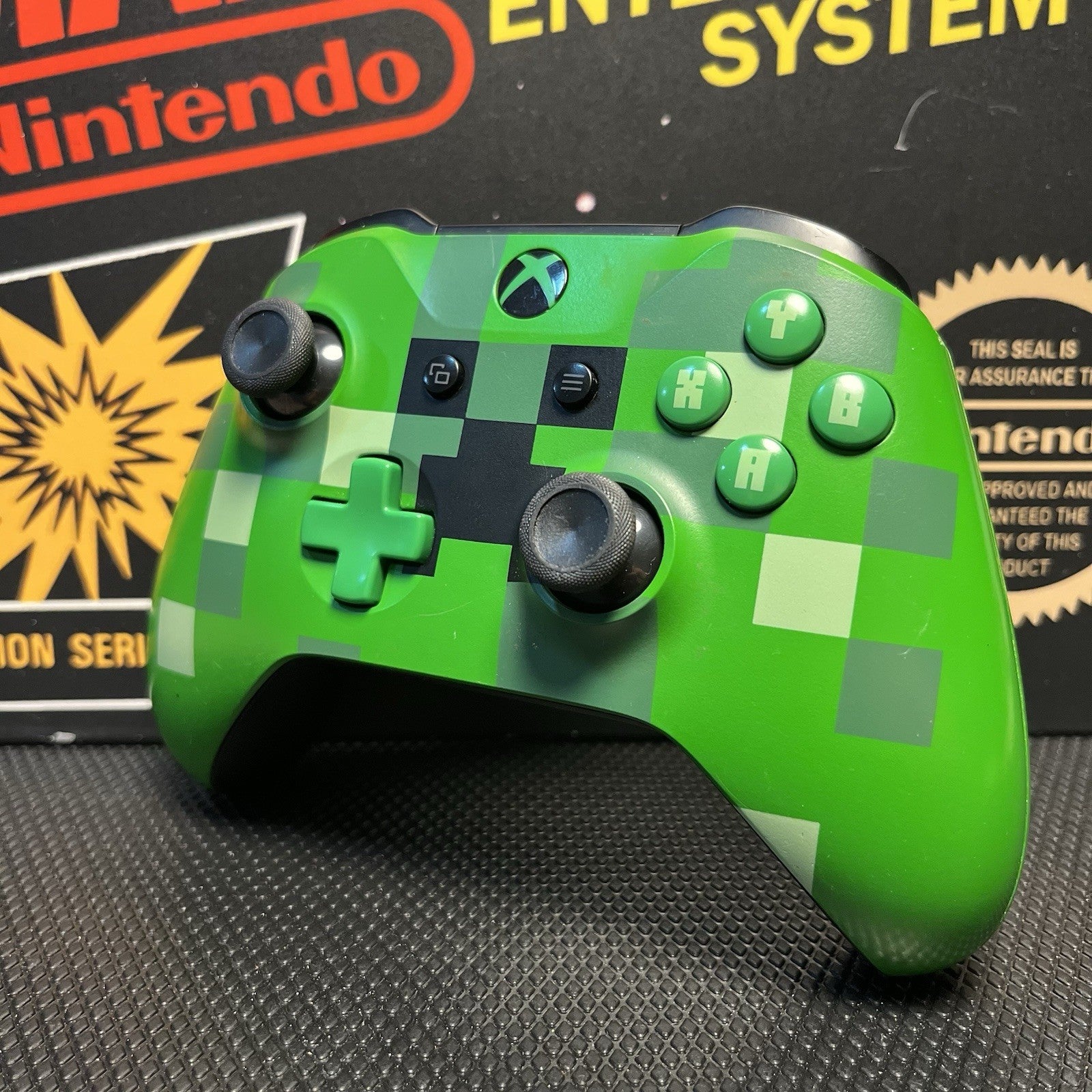 Microsoft Xbox One Limited Edition Minecraft Creeper Controller