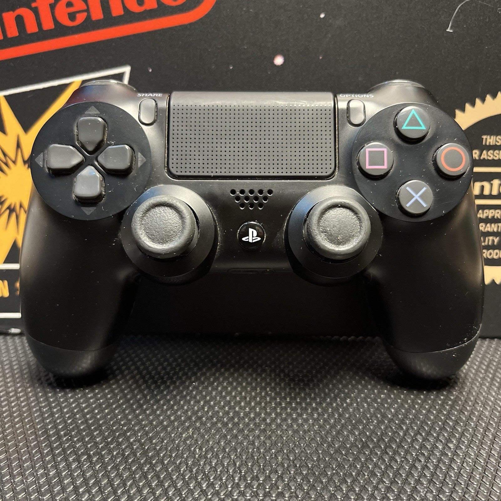 Sony Dualshock 4 PS4 Wireless Black Controller CUH-ZCT2E