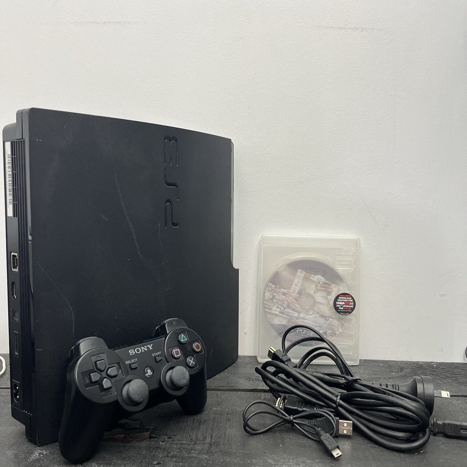 PlayStation 3 Slim W.Game Controller & Leads Console