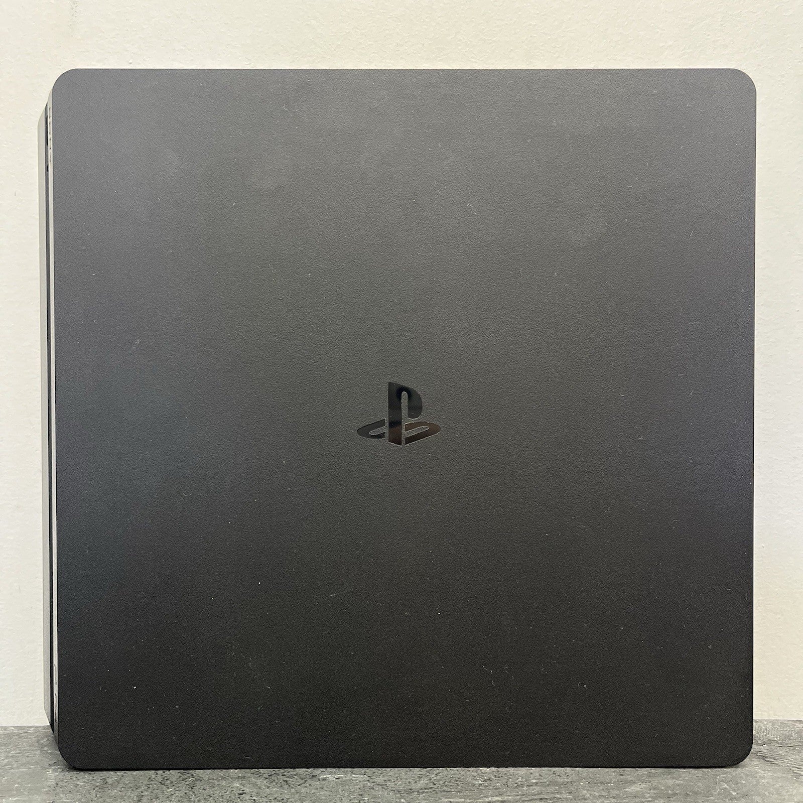 PlayStation 4 500GB Slim W.Game Controller & Leads Console